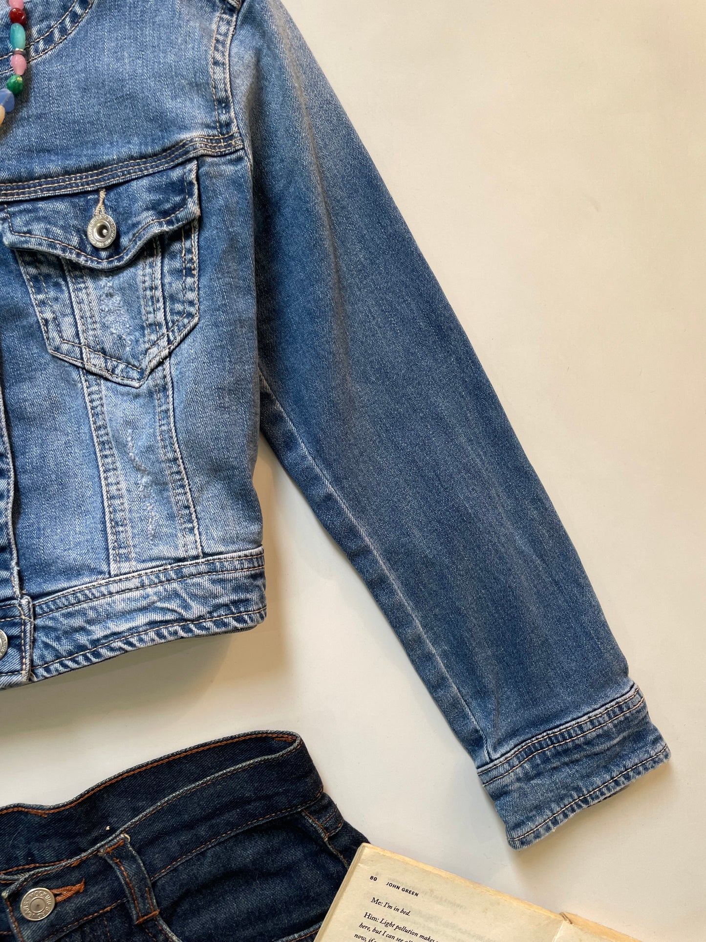 Stradivarius Denimwear-Chest 32