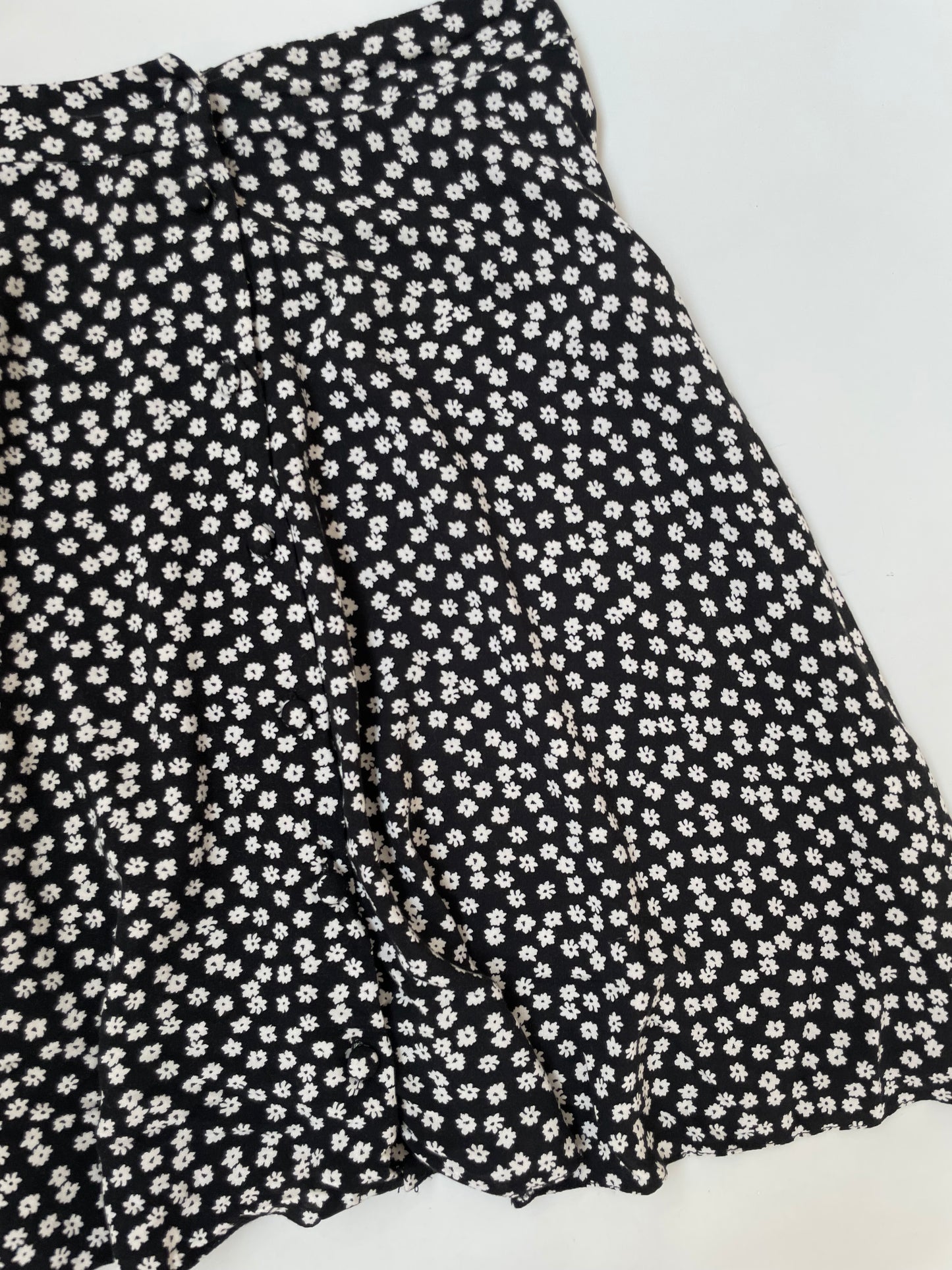 New Look Skirt-Waist 24 to 26