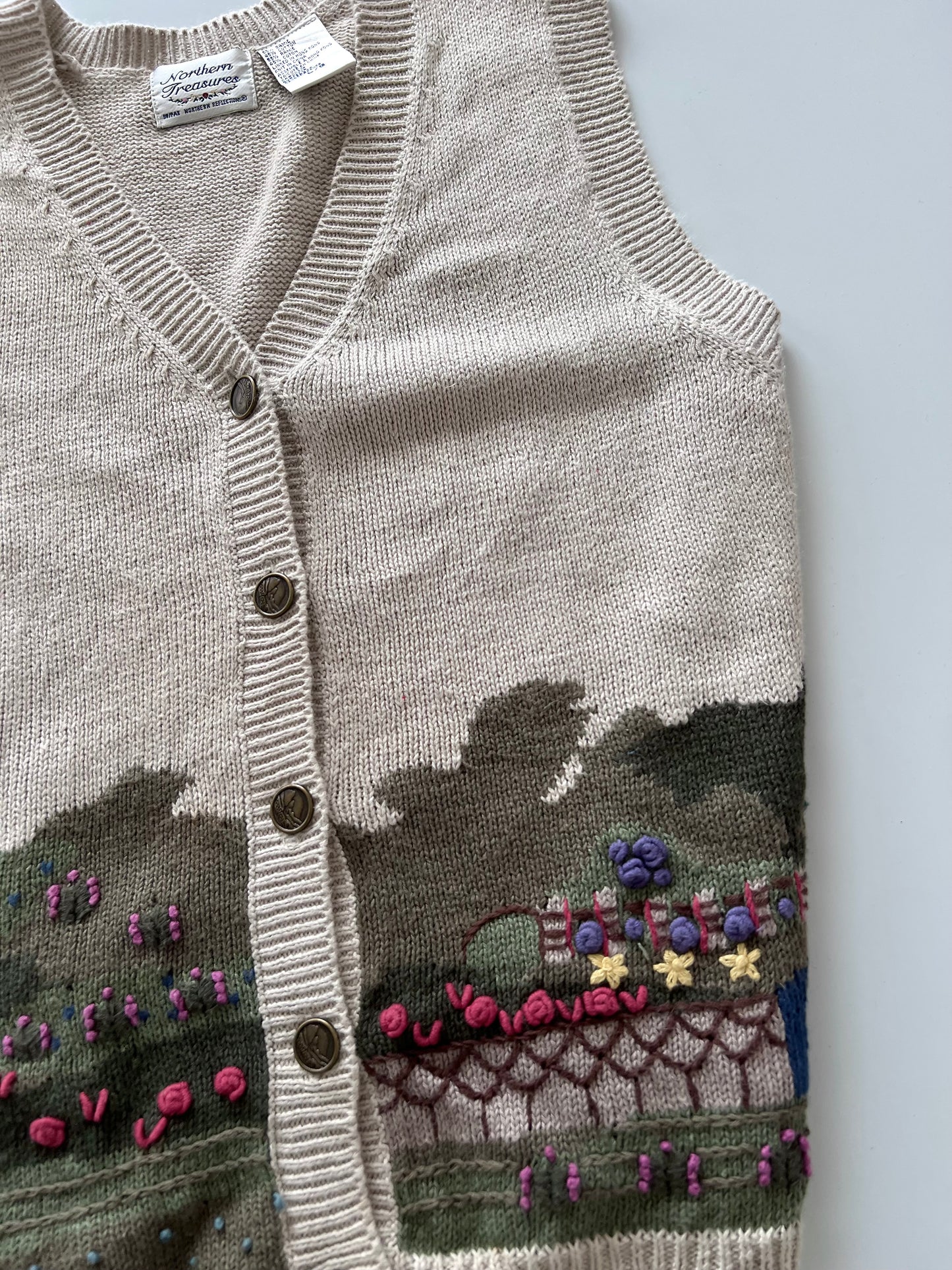 Northern Treasuures Embroidered Sweater-Bust 42
