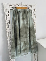 Load image into Gallery viewer, Skirt-Waist 24 to 32