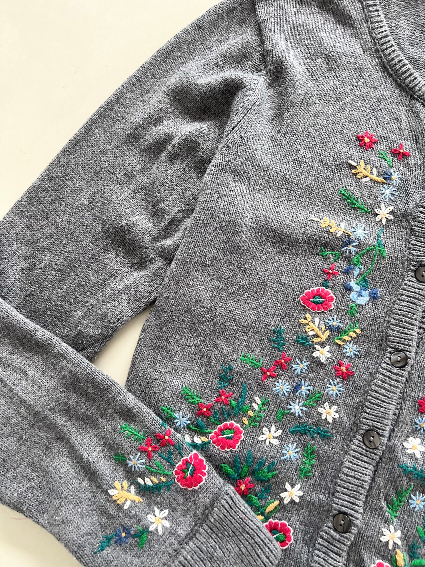 Liz Claiborne Embroidered Sweater-Bust 40