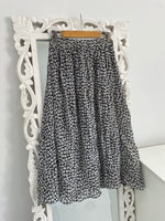 Load image into Gallery viewer, Skirt-Waist 26 to 32