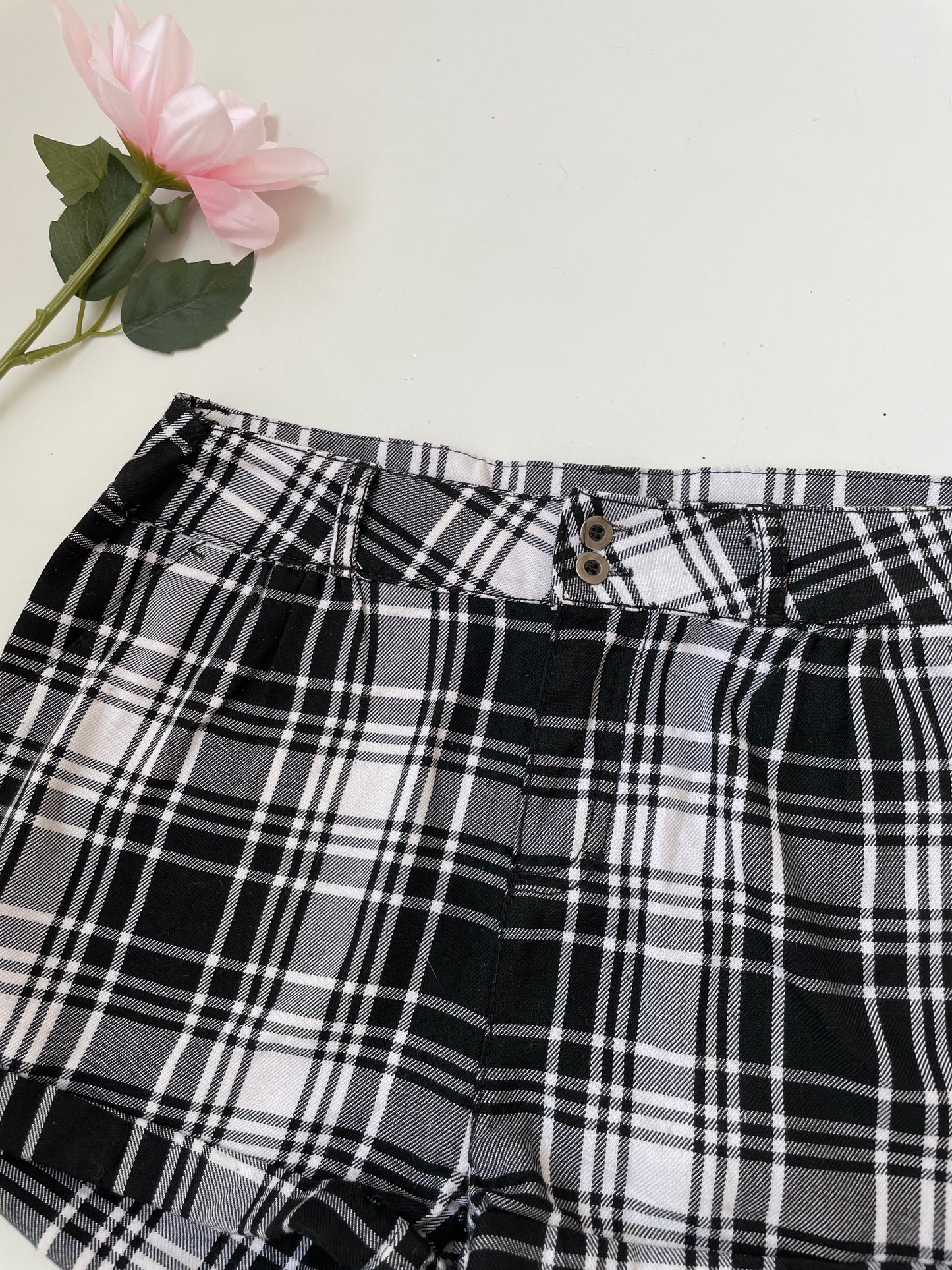 H&M Shorts-Waist 24