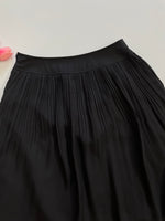 Load image into Gallery viewer, Black Pleated Skirt-Waist 26