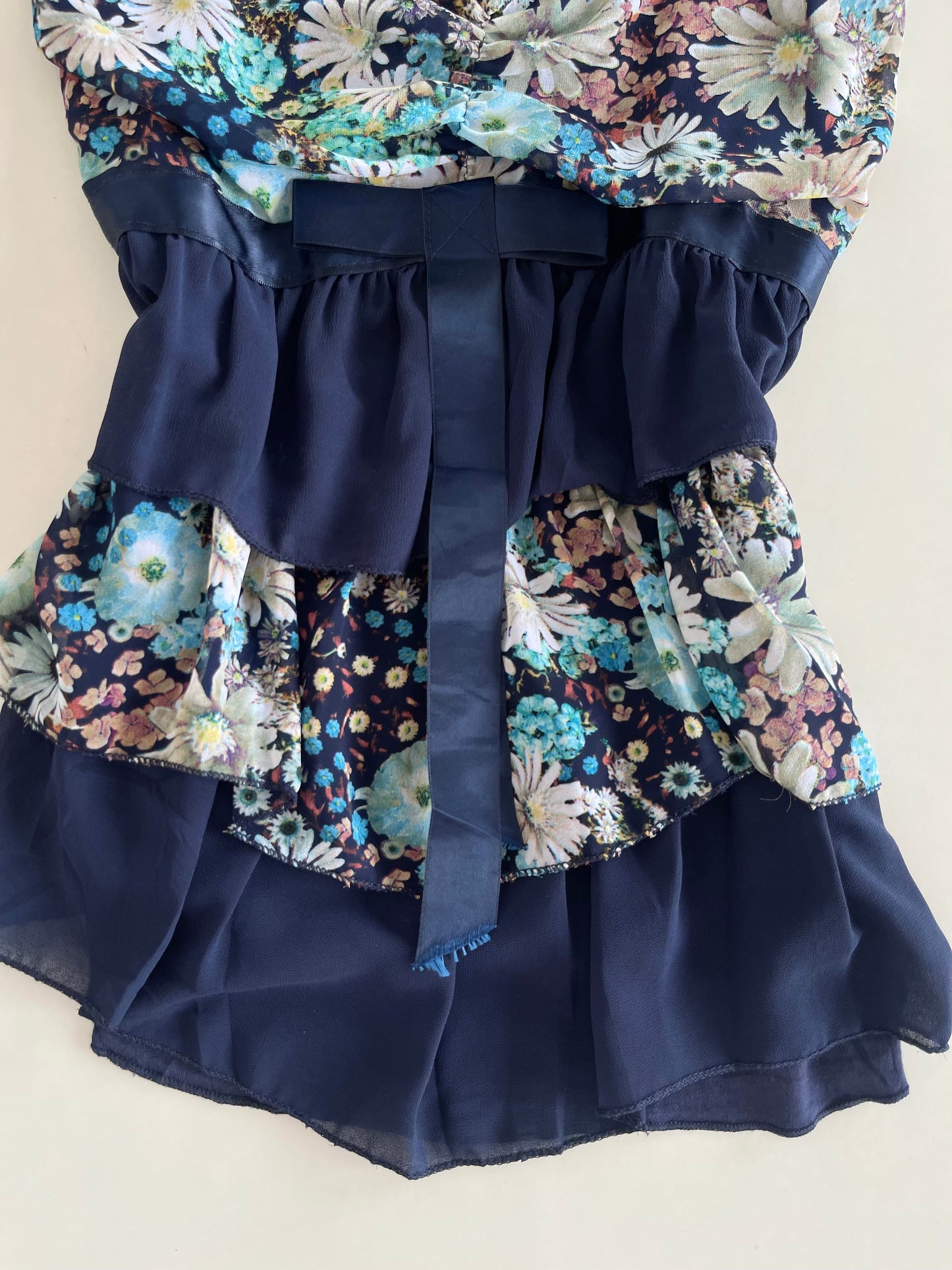 Vintage Ruffle Top-Bust 32 to 34