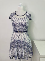 Load image into Gallery viewer, Dress-Bust 32