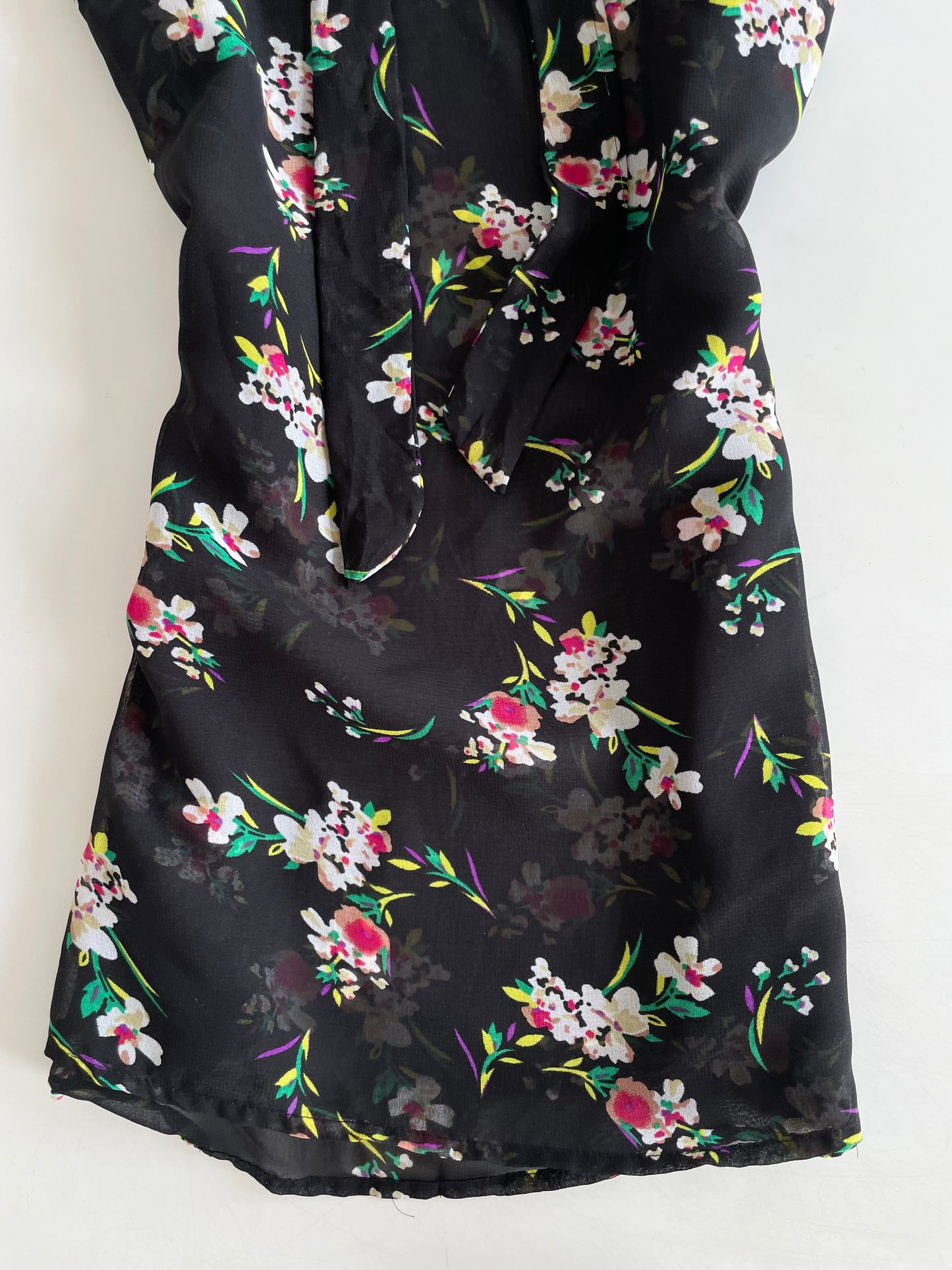 Ardene Sheer Top-Bust 40
