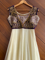 Load image into Gallery viewer, Vintage Embroidered Kurta-Bust 38