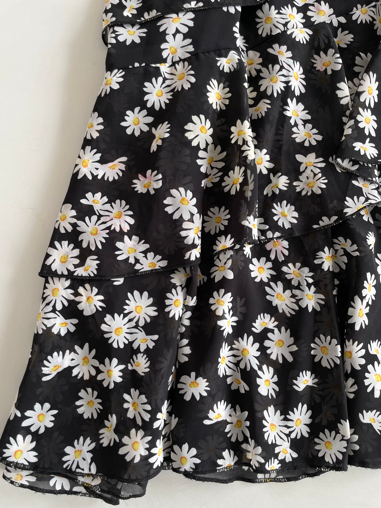 Daisies Ruffle Skirt-Waist 28 to 34