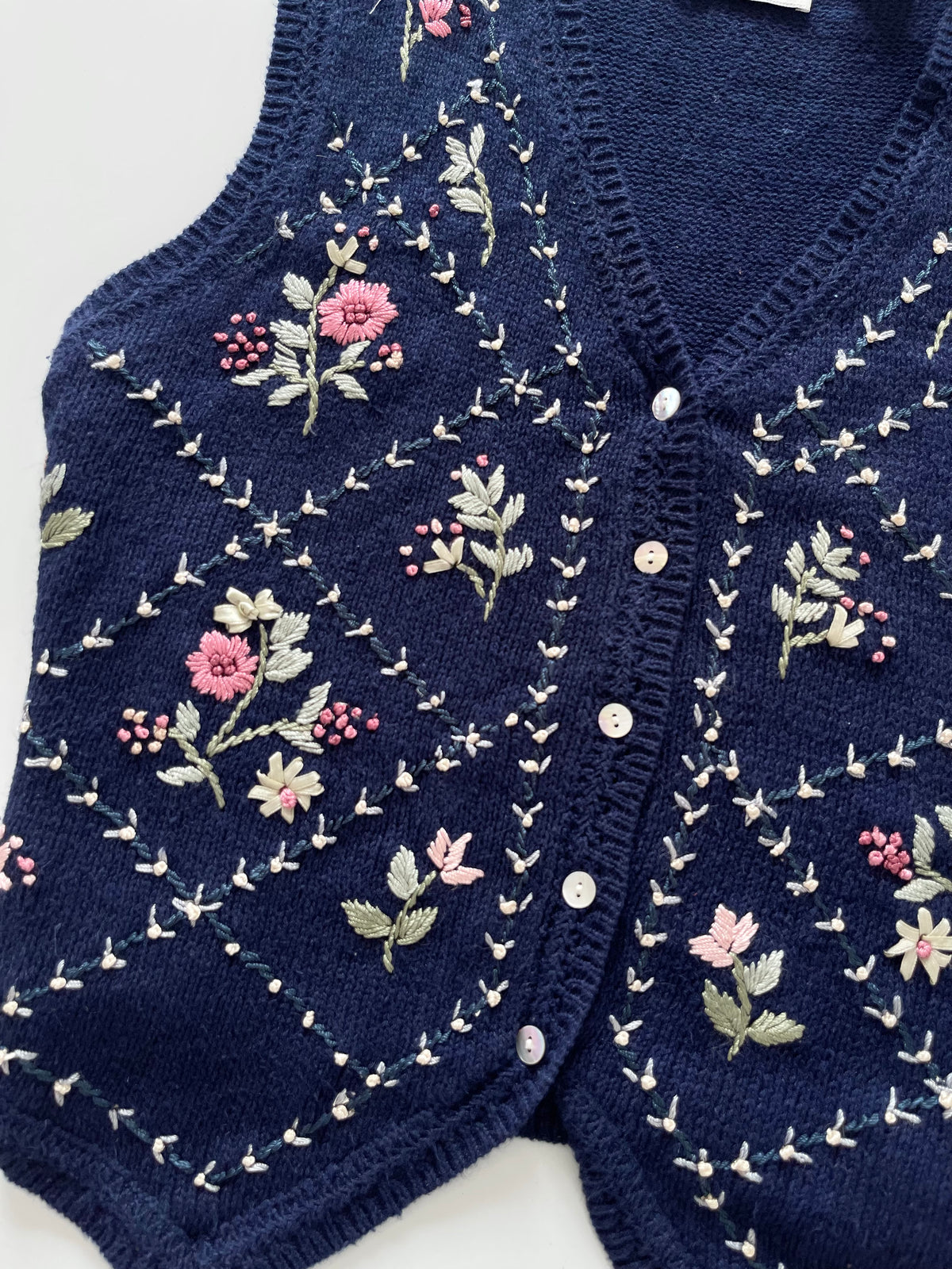 Paul Harris Design Embroidered Vest Sweater-Bust 40