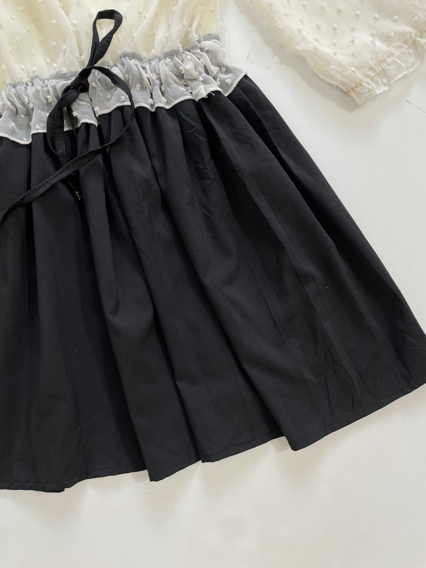 Dress-Bust 32