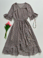 Load image into Gallery viewer, Dress-Bust 34