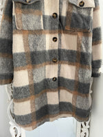 Load image into Gallery viewer, Super Thick Shacket-Chest 44