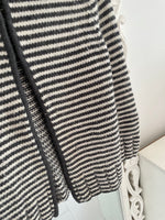 Load image into Gallery viewer, Talbots Chunky Soft Sweater-Chest 34