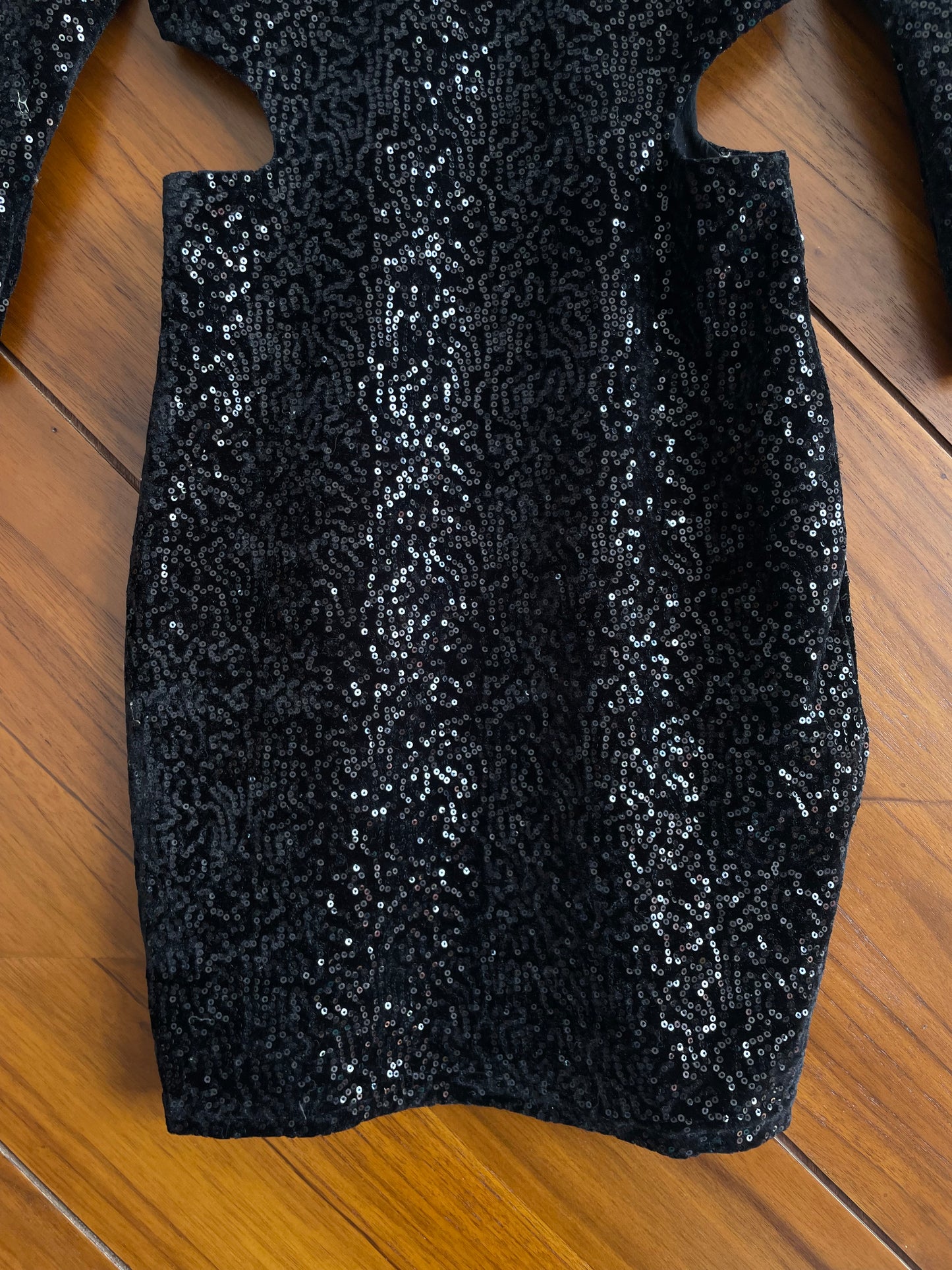 Bershka Sequin Dress-Bust 32 to 34