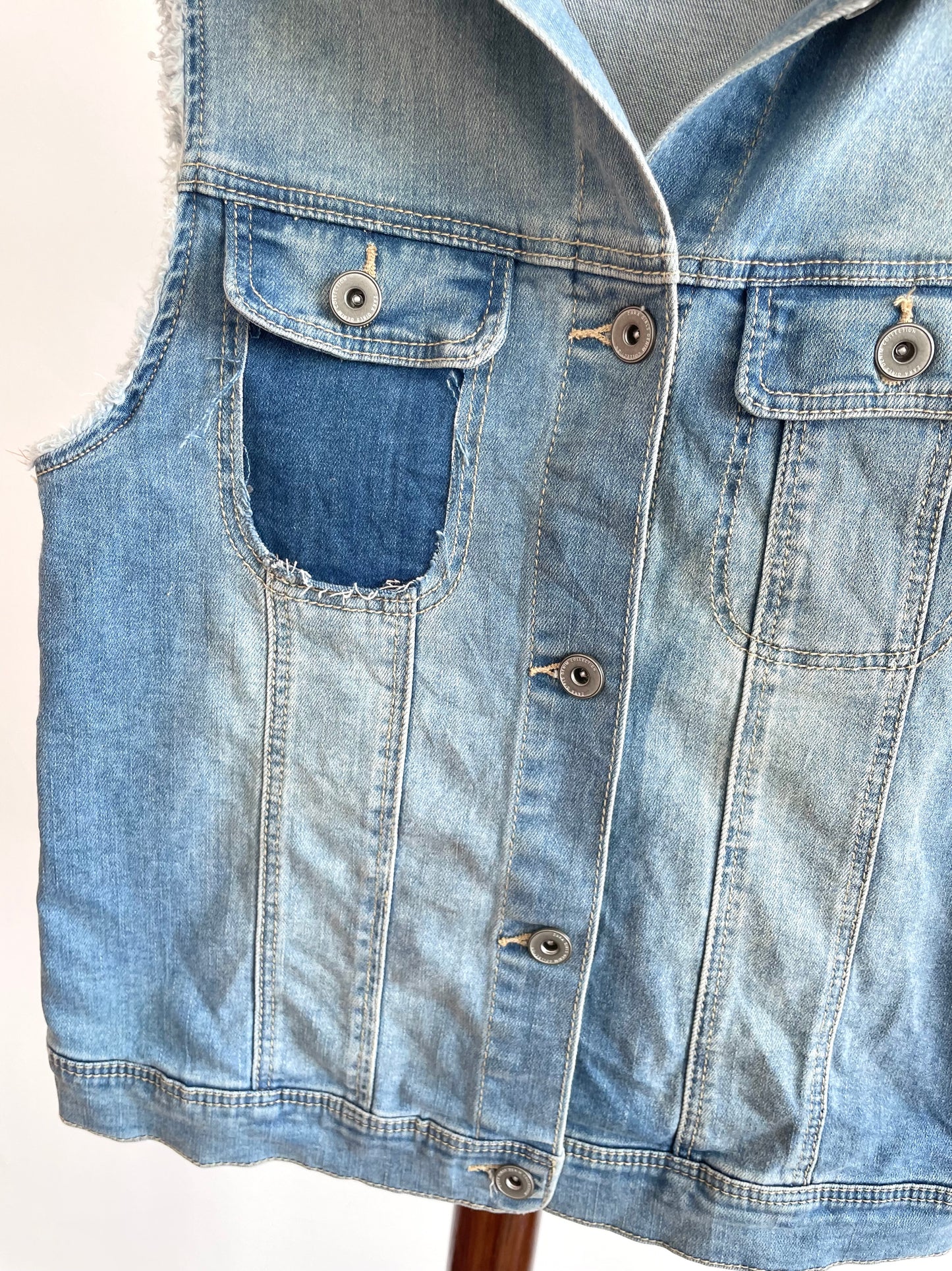 Zara Denim Vest-Chest 30