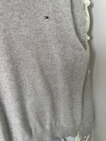 Load image into Gallery viewer, Vintage Tommy Hilfiger Sweater-Chest 42