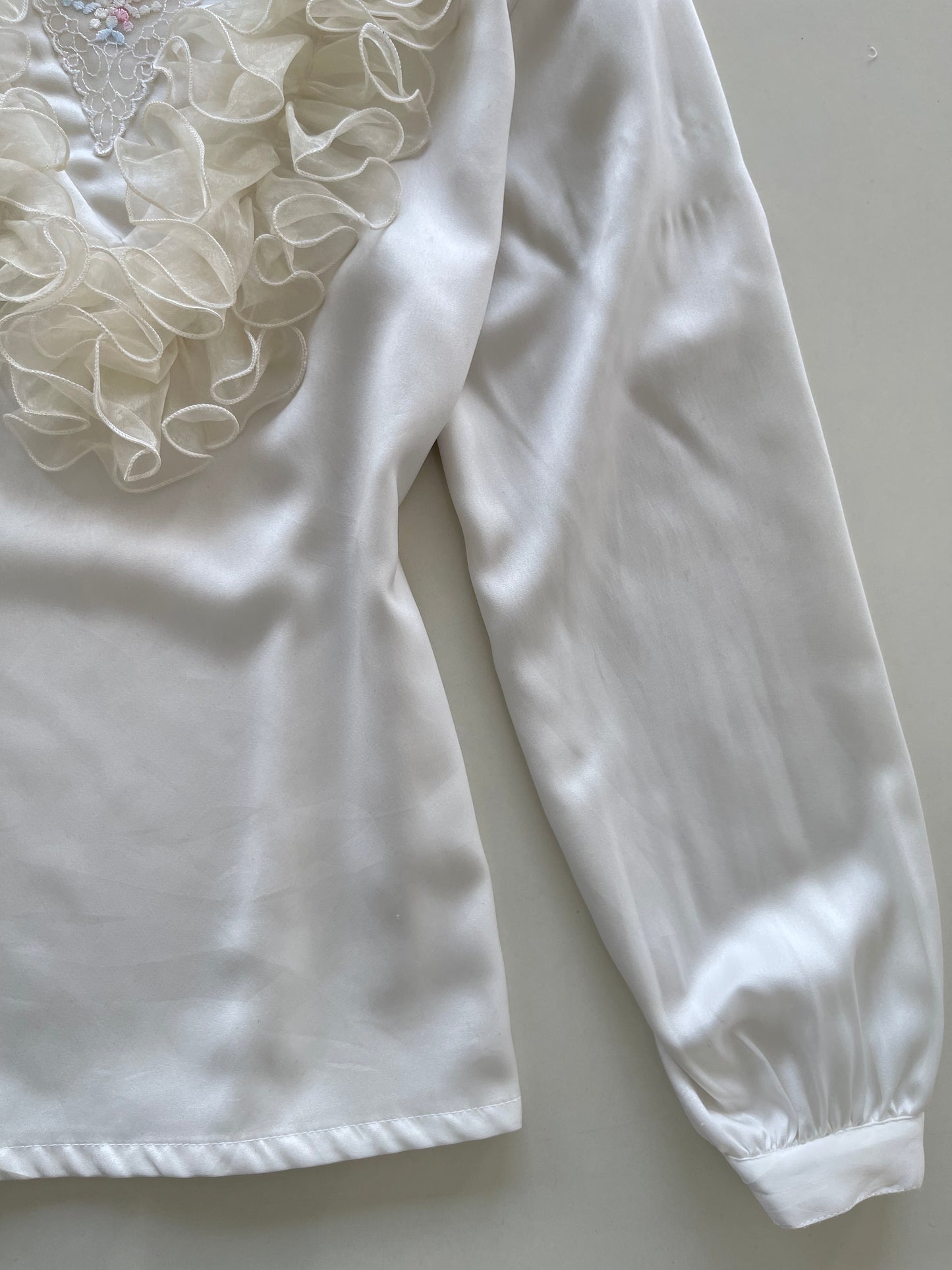 Ruffle Vintage Top-Bust 40