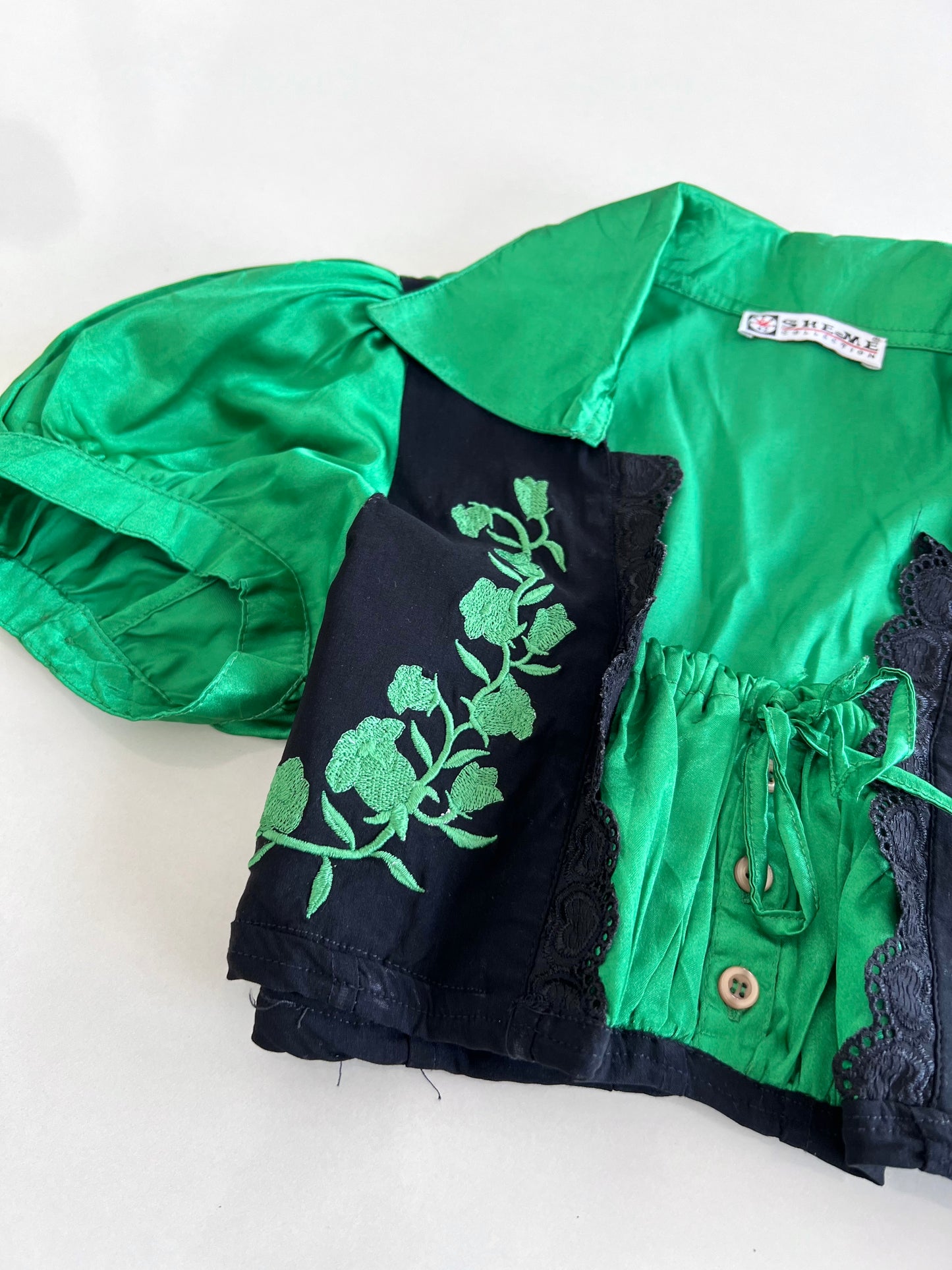 She Me Vintage Embroidered Top-Bust 30
