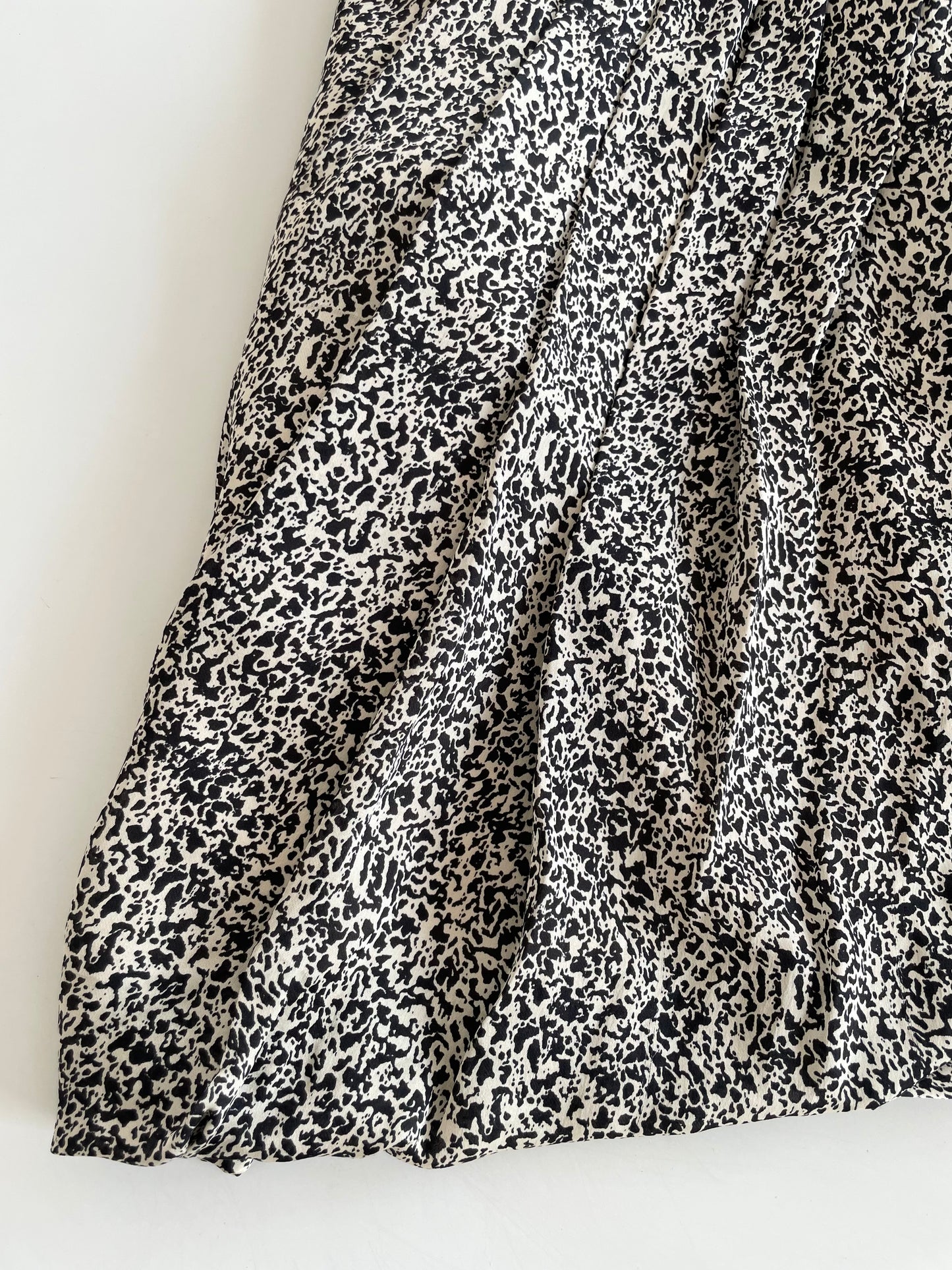 Club Monaco 100% Silk Skirt-Waist 28