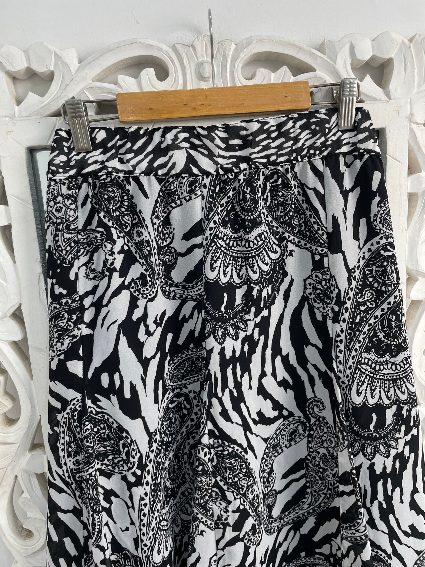 Skirt-Waist 32 to 34