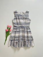 Load image into Gallery viewer, Bust 32