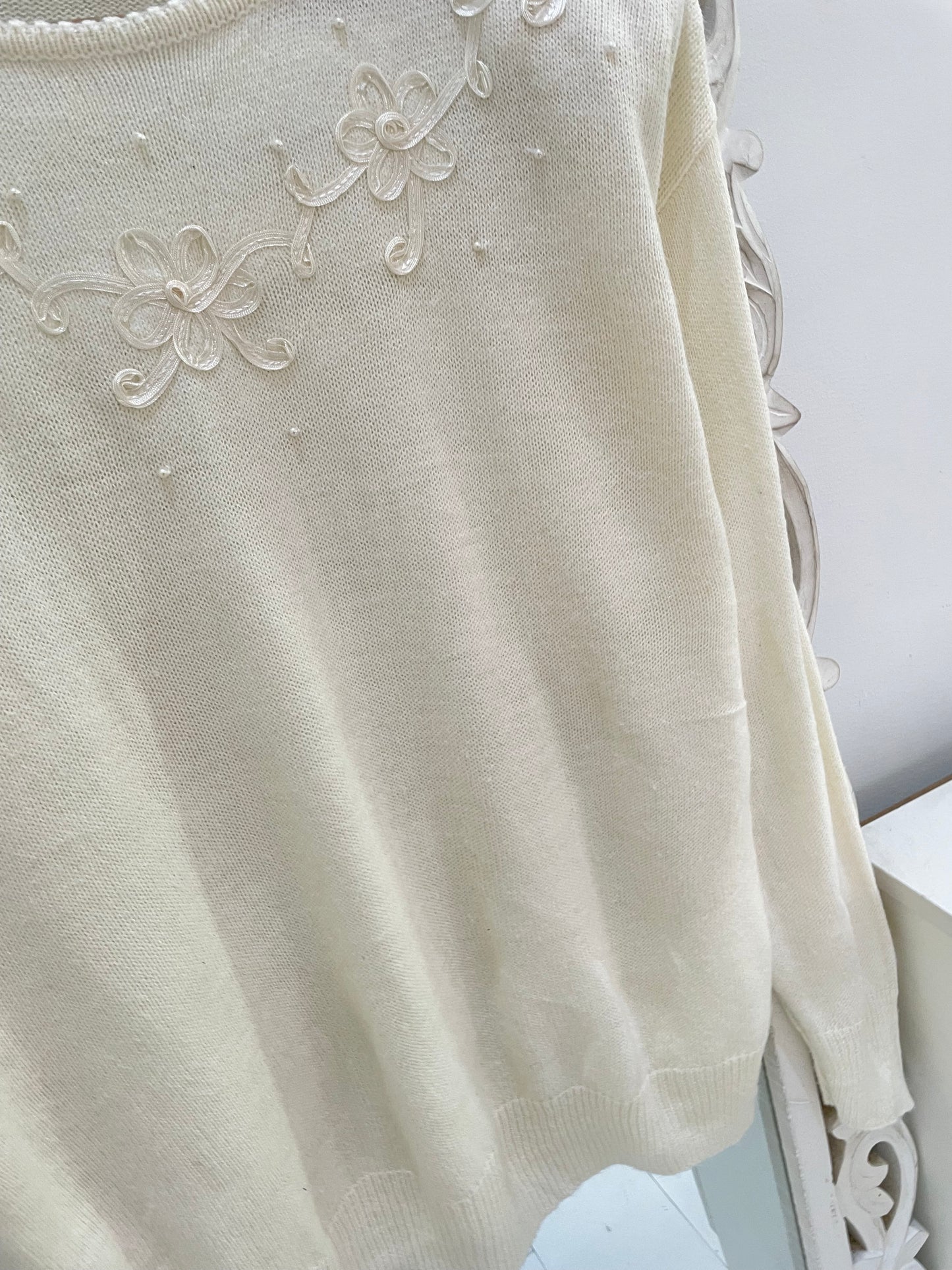 Embroidered Sweater-Bust 46