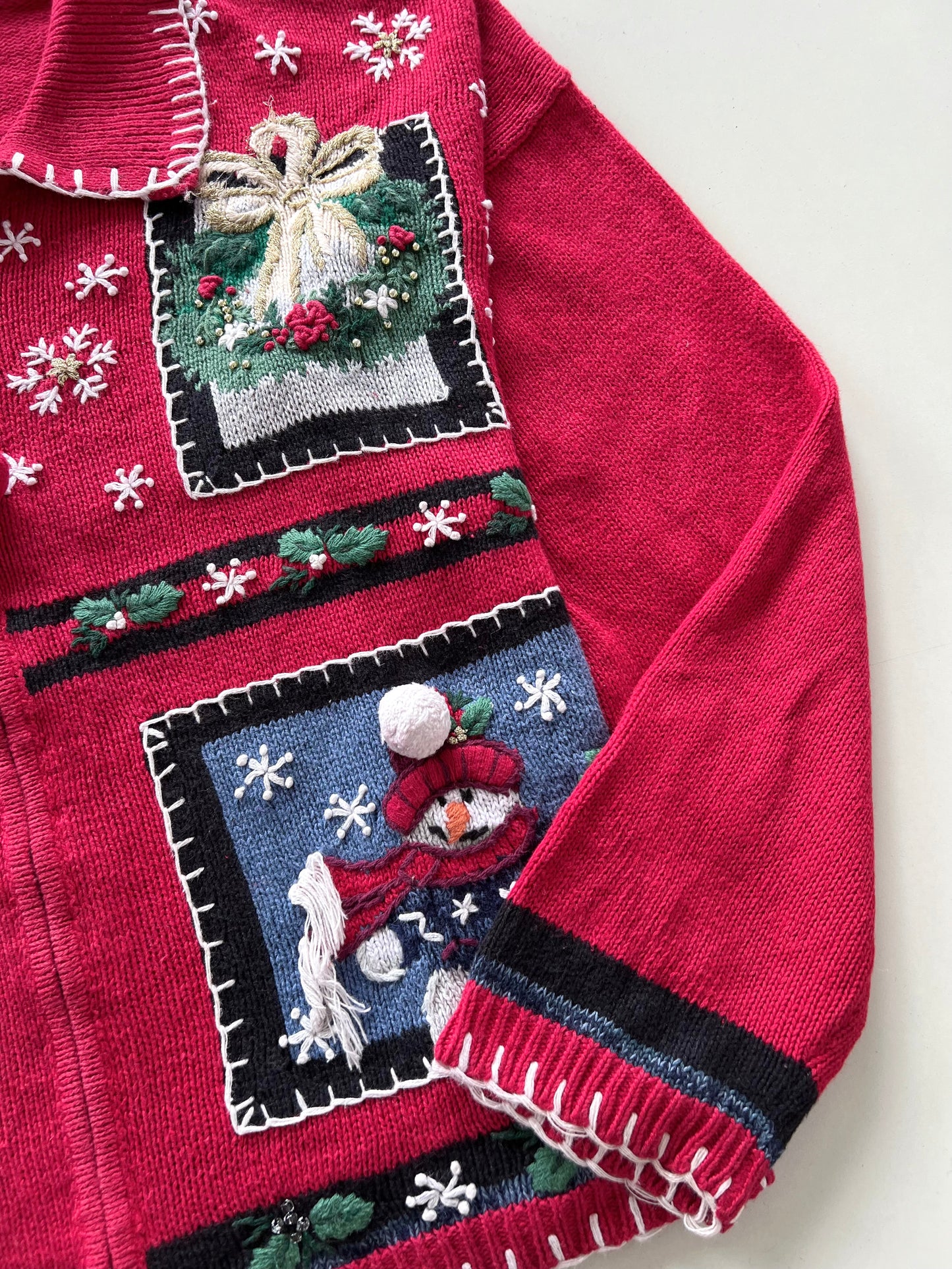 Tiara Vintage Christmas Zipper-Bust 54