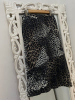 Load image into Gallery viewer, Vintage Warm Skirt-Waist 28