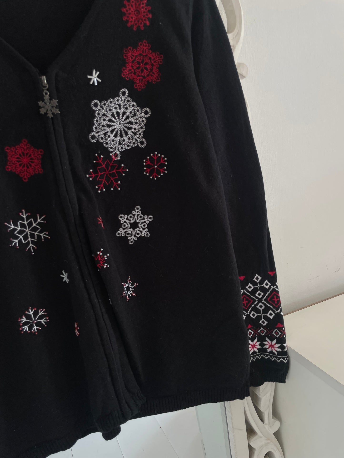 Breckenridge Embroidered Vintage Sweater-Bust 42