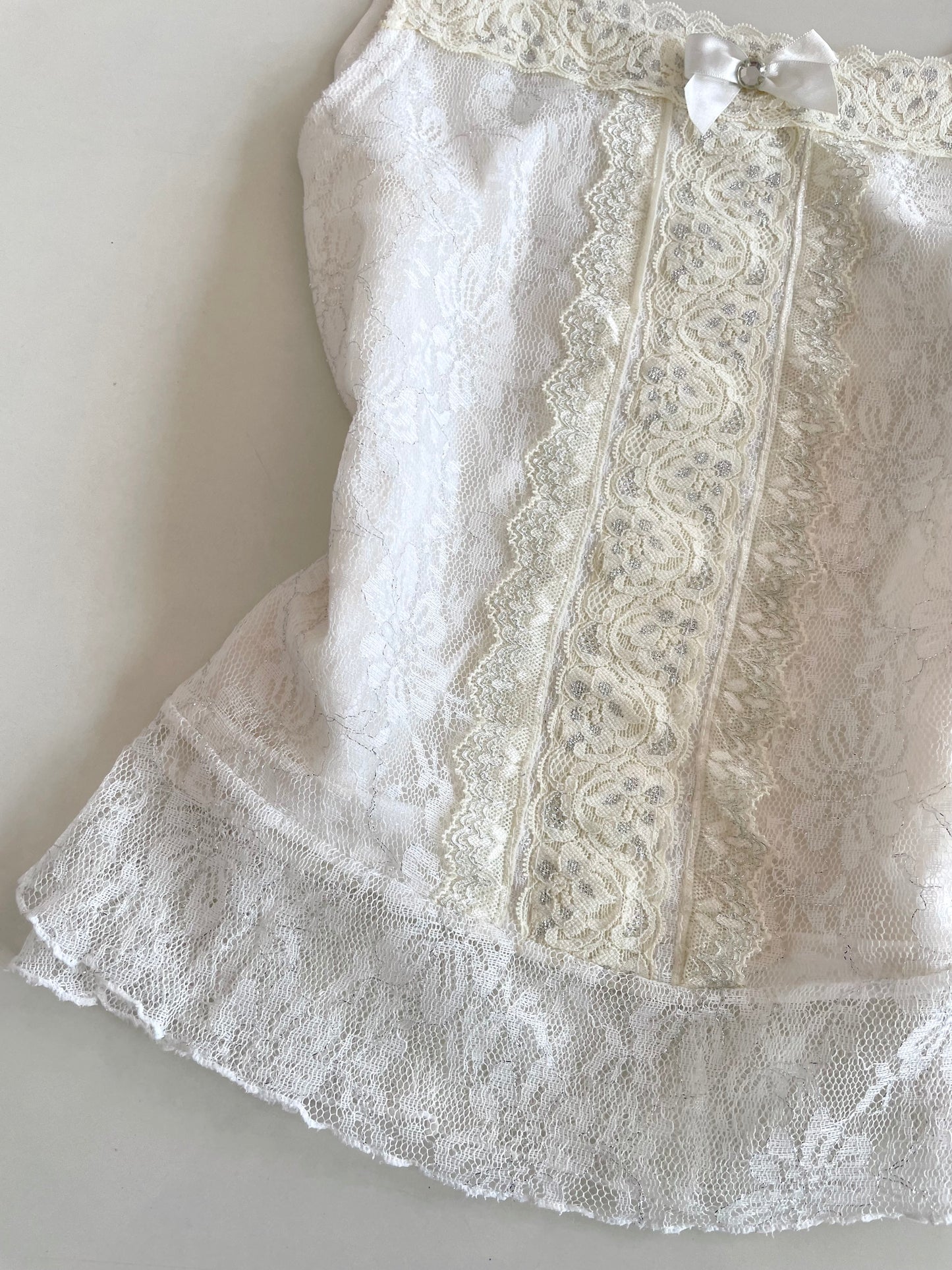 Vintage Lace Top-Bust 32 to 34