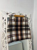 Load image into Gallery viewer, Tweed Skirt-Waist 28