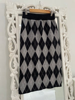 Load image into Gallery viewer, Warm Tweed Skirt-Waist 24 to 28