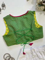 Load image into Gallery viewer, Akkriti Top-Bust 32 to 34