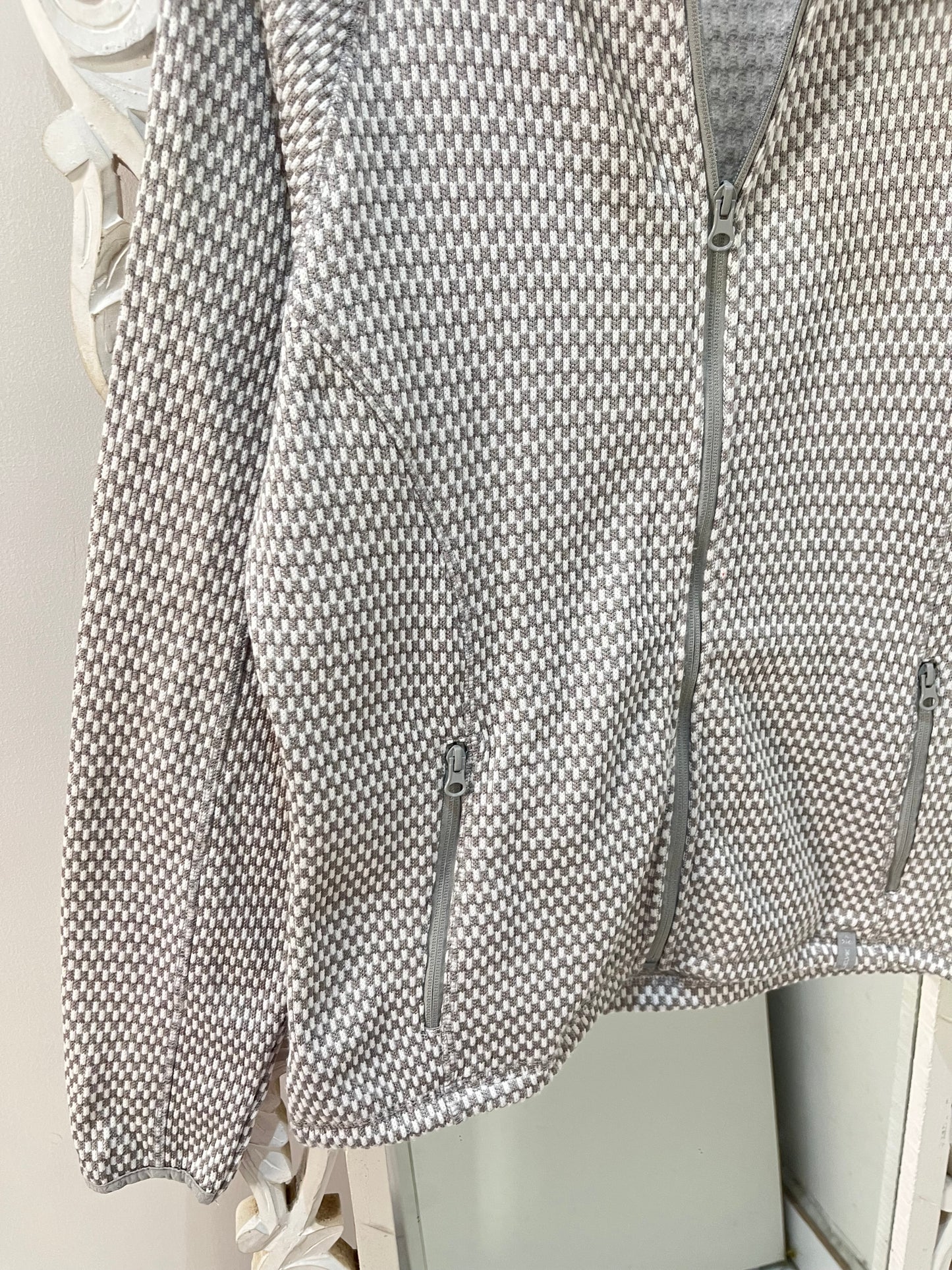 Zipper-Chest 40