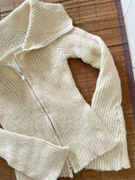 Load image into Gallery viewer, Winter Top-Bust 30 to 32