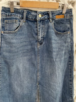 Load image into Gallery viewer, Denim Skirt-Waist 28