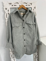 Load image into Gallery viewer, H&m Super Thick Warm Shacket-Chest 42 (S)