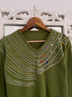 Load image into Gallery viewer, Embroidered Sweater-Bust 40