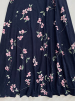 Load image into Gallery viewer, Classic Skirt-Waist 32 to 34