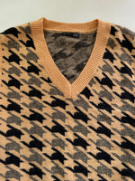 Load image into Gallery viewer, Dazy Chunky Sweater Vest-Bust 44