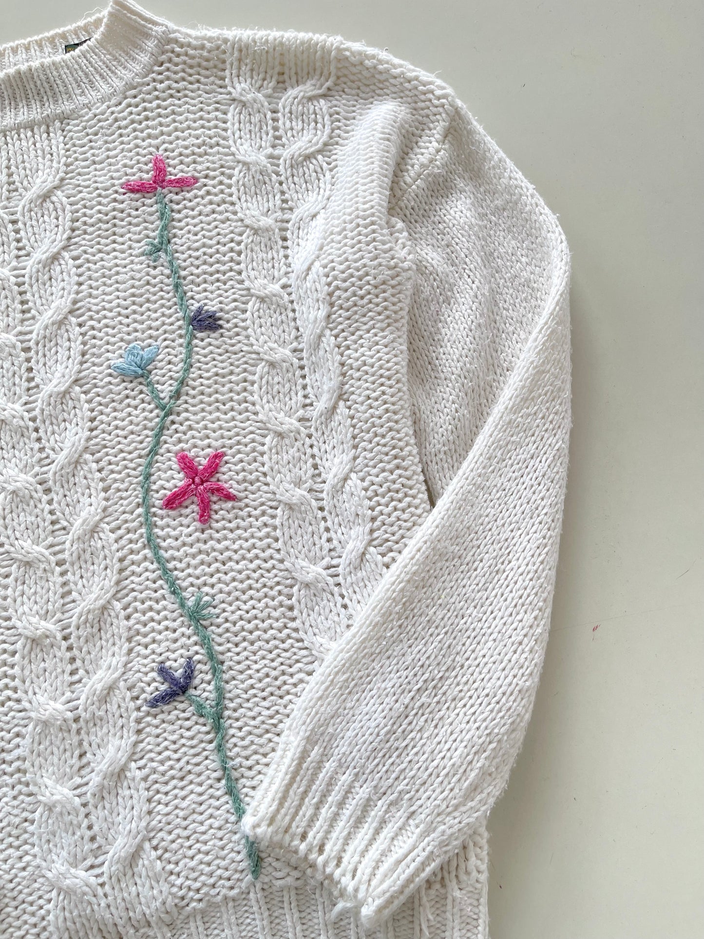 Tilbury Hand Embroidered Vintage Sweater-Bust 48