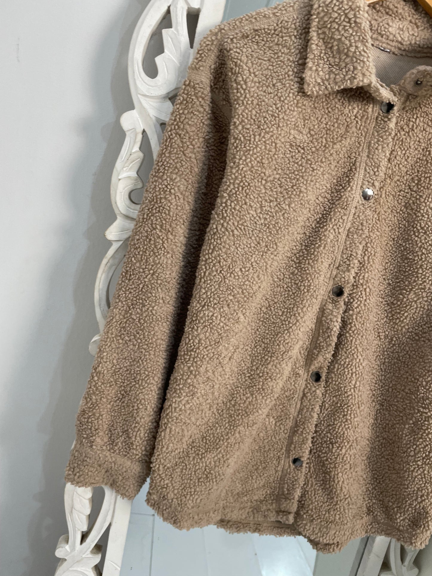 Super Thick Shacket-Chest 38