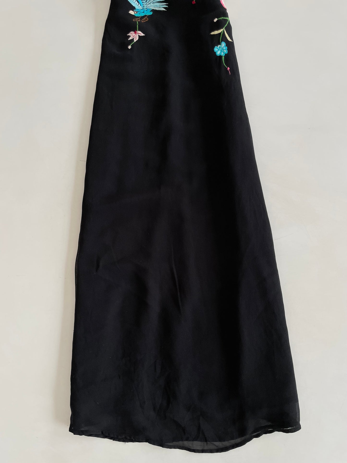 Paradise Plus Embroidered Dress - Bust 50