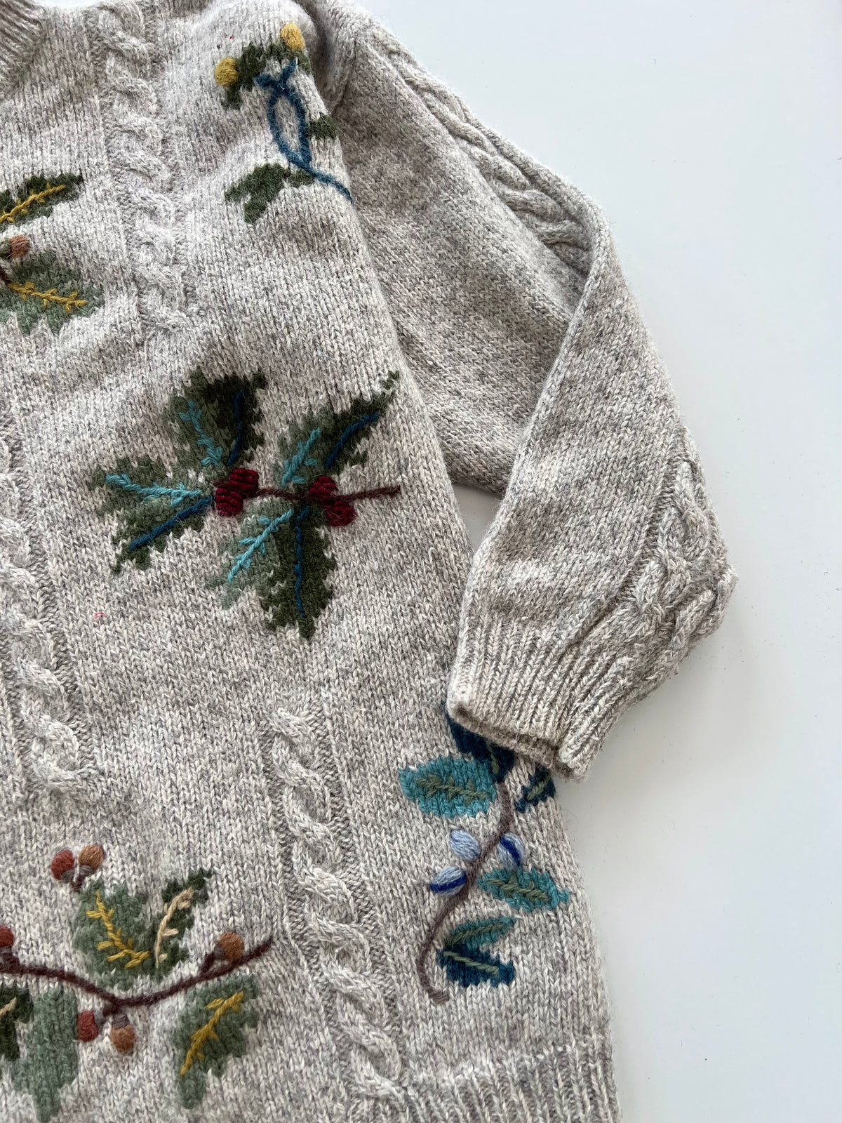 Eddie Bauer Embroidered Sweater-Bust 44