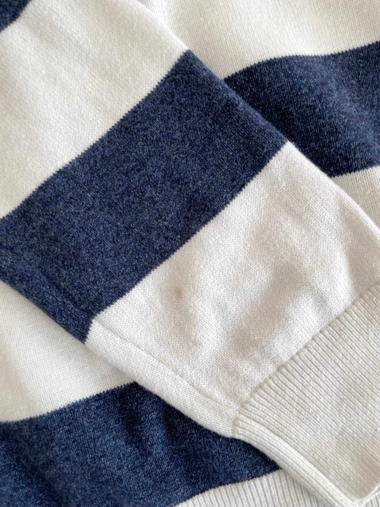 Tommy Hilfiger Vintage Sweater-Bust 46 to 48