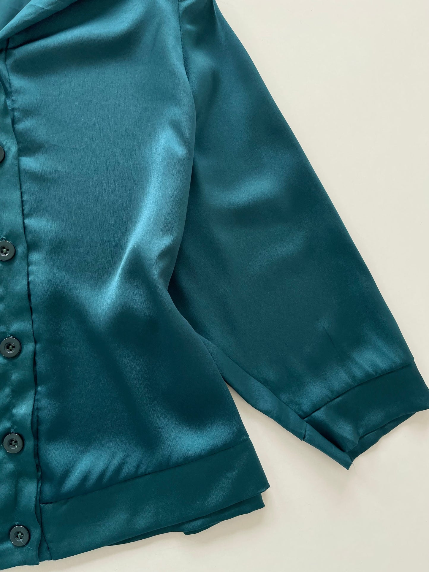 Satin Hooded Shirt-Bust 48