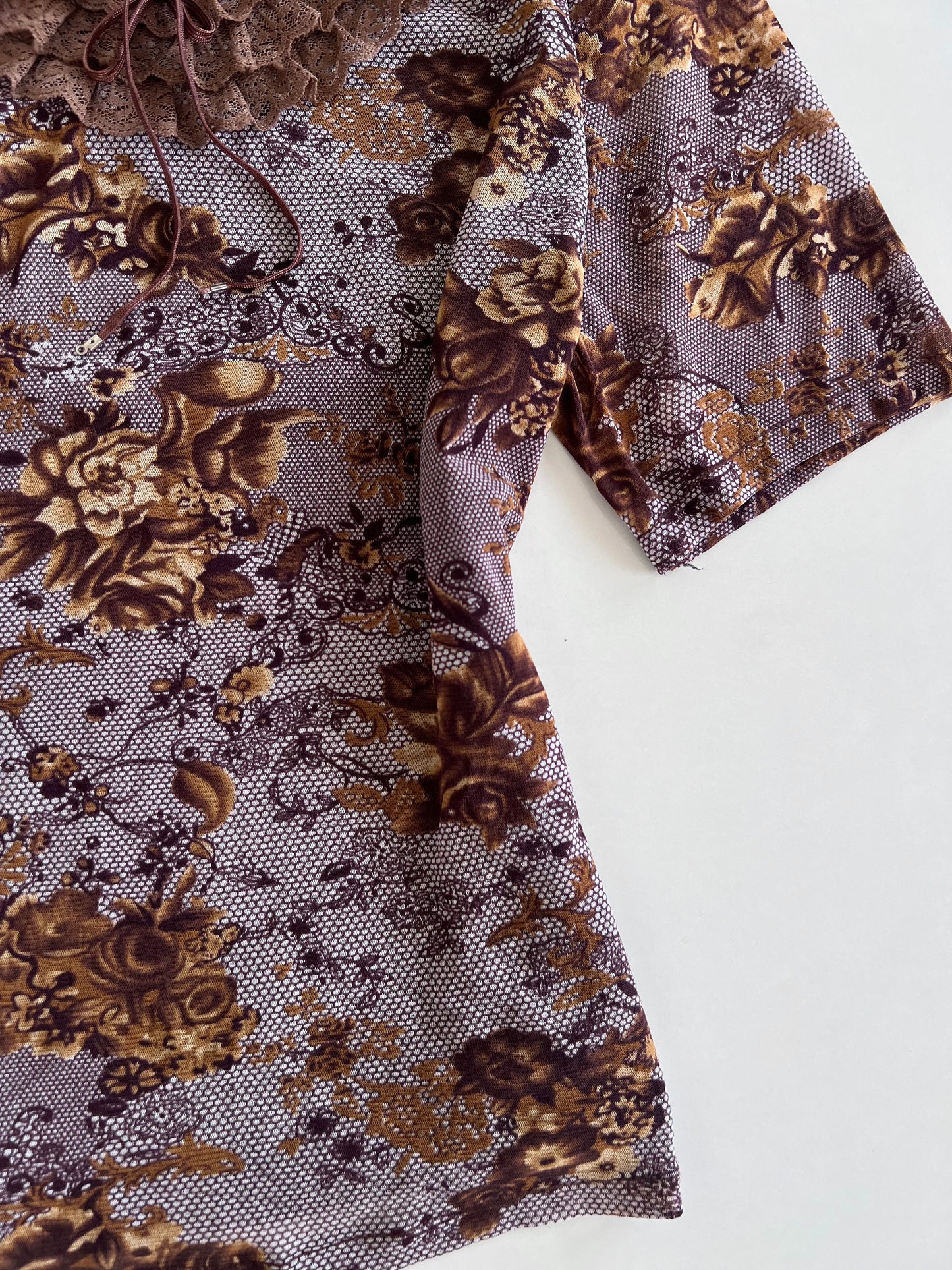 Rosewood Ruffle Vintage Top-Bust 38 to 40
