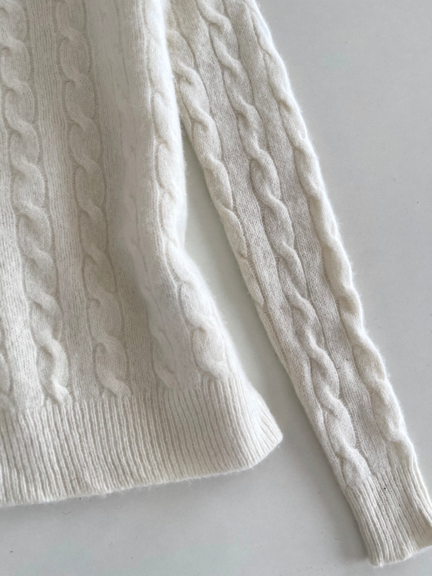 Ralph Lauren 90% Wool Vintage Sweater-Bust 28
