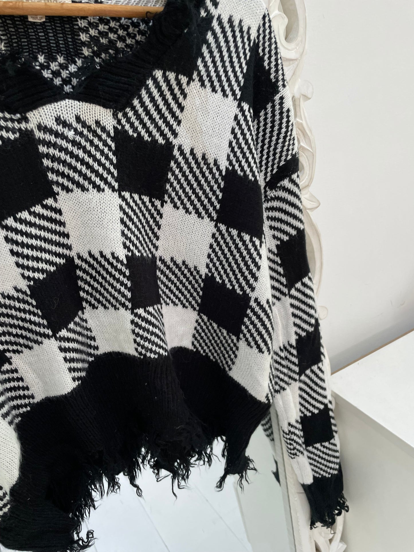 Plaid Sweater-Bust 44